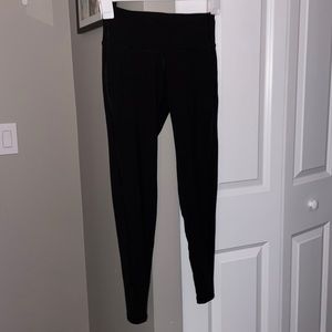 Black Old Navy Elevate Leggings 🖤